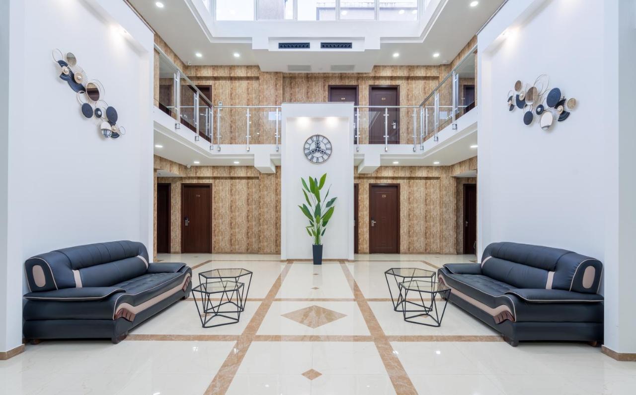 Aura Hotel Tbilissi Extérieur photo
