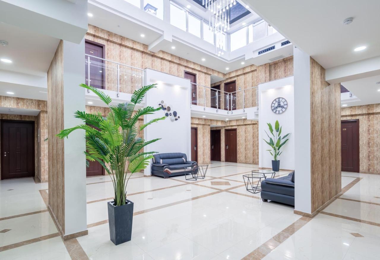 Aura Hotel Tbilissi Extérieur photo