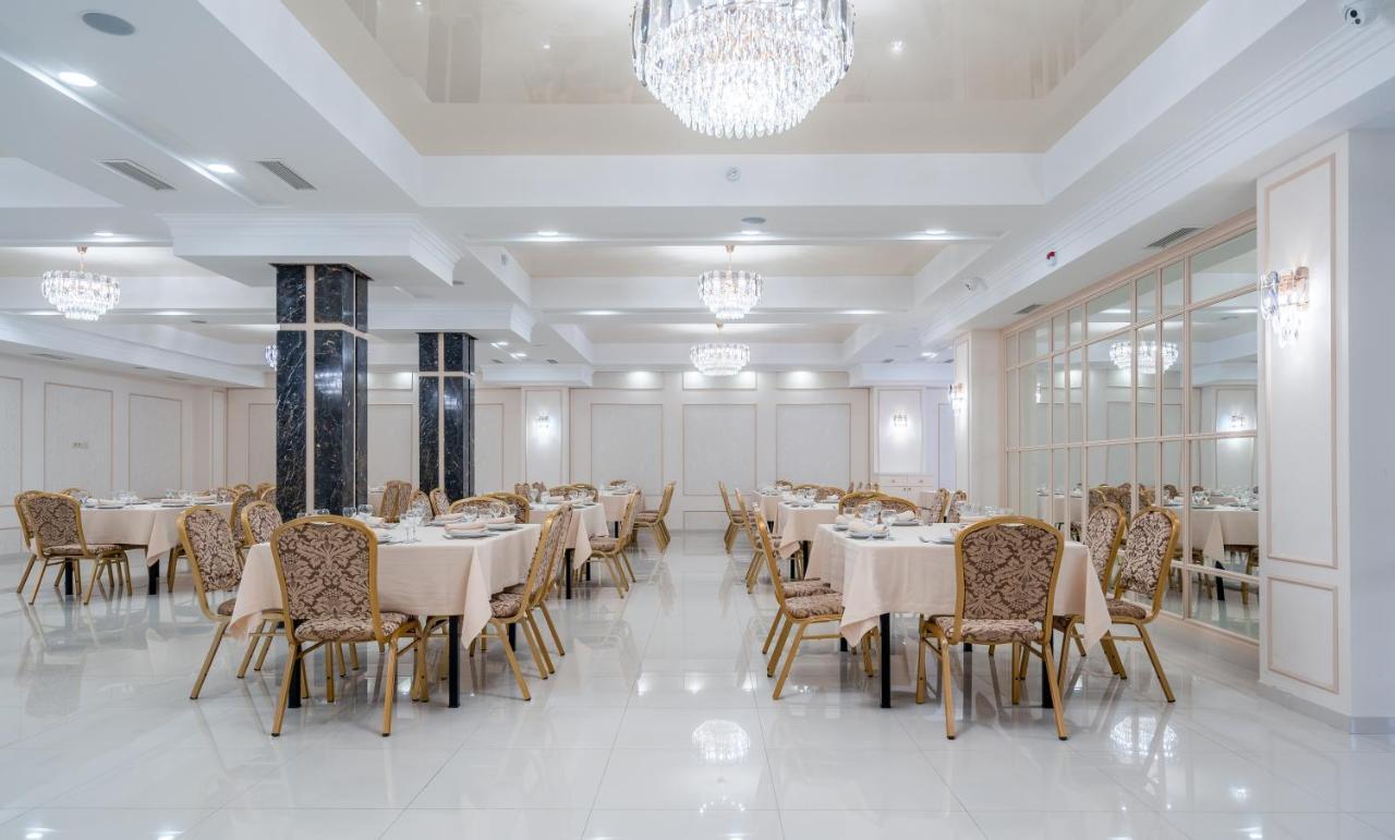 Aura Hotel Tbilissi Extérieur photo