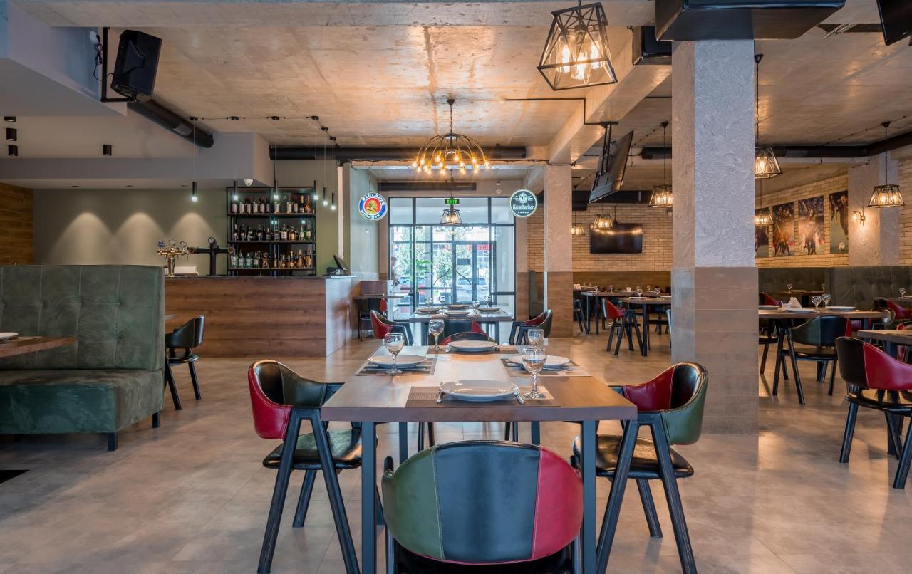 Aura Hotel Tbilissi Extérieur photo