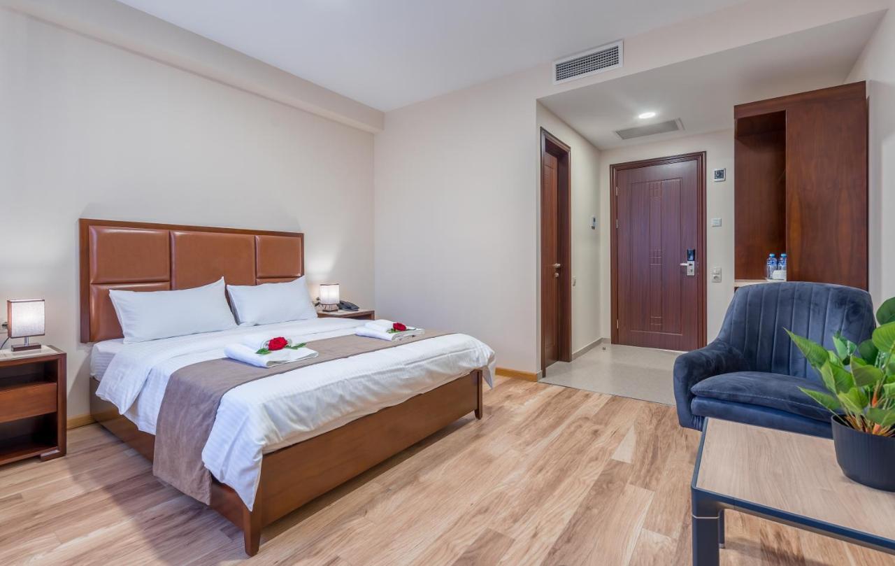Aura Hotel Tbilissi Extérieur photo