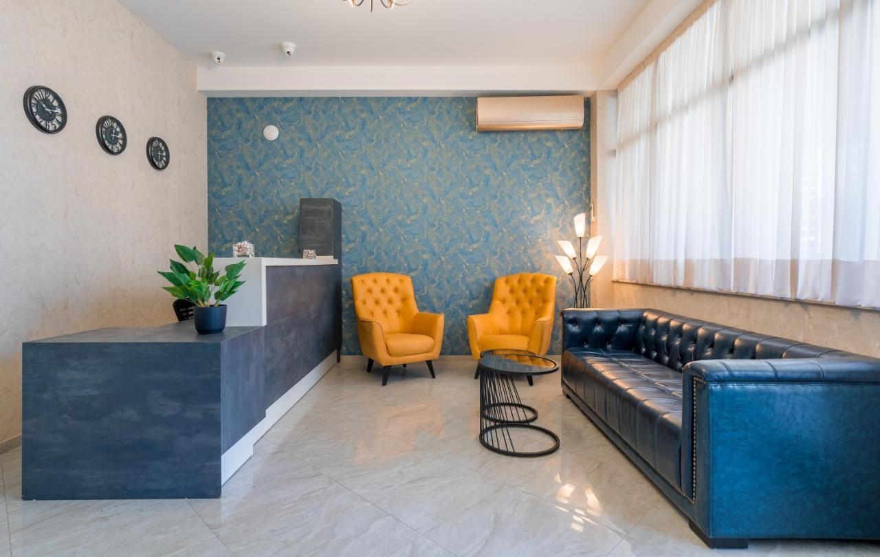 Aura Hotel Tbilissi Extérieur photo