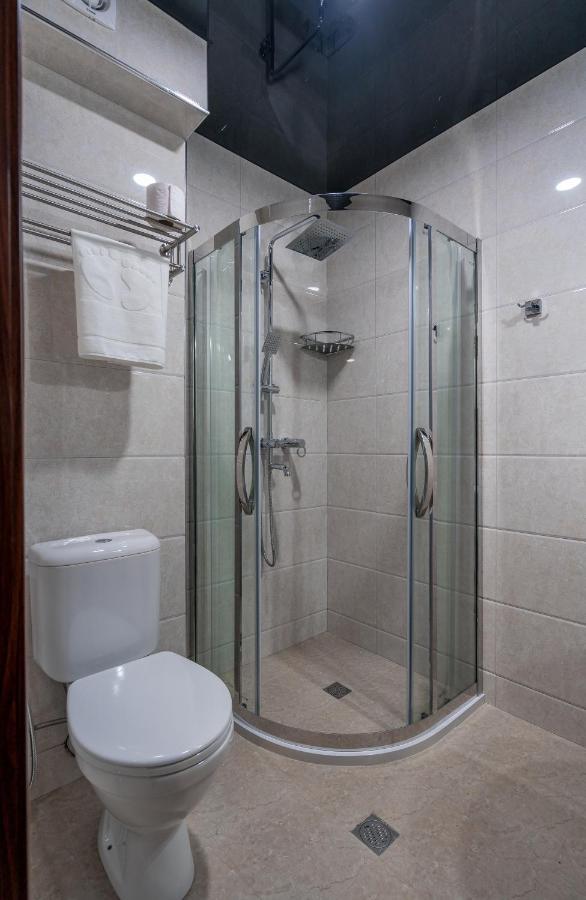 Aura Hotel Tbilissi Extérieur photo