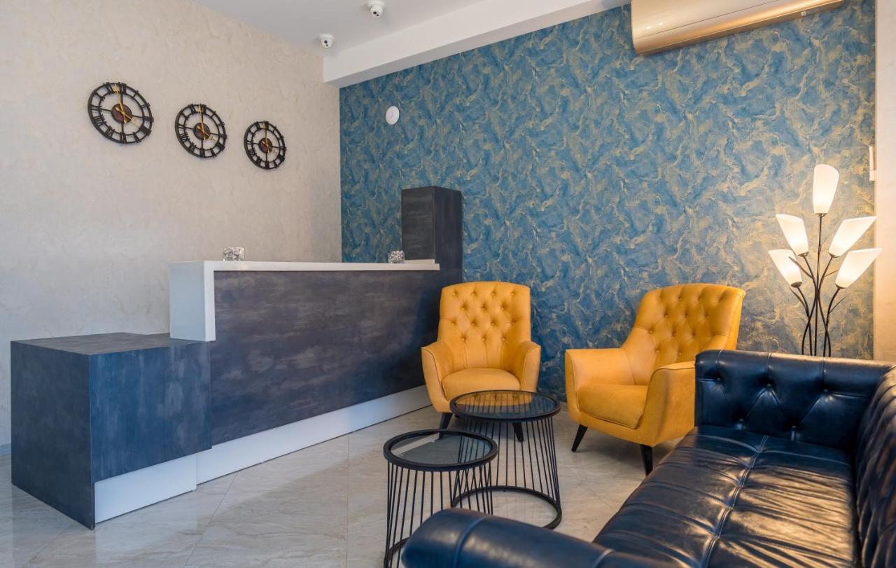 Aura Hotel Tbilissi Extérieur photo