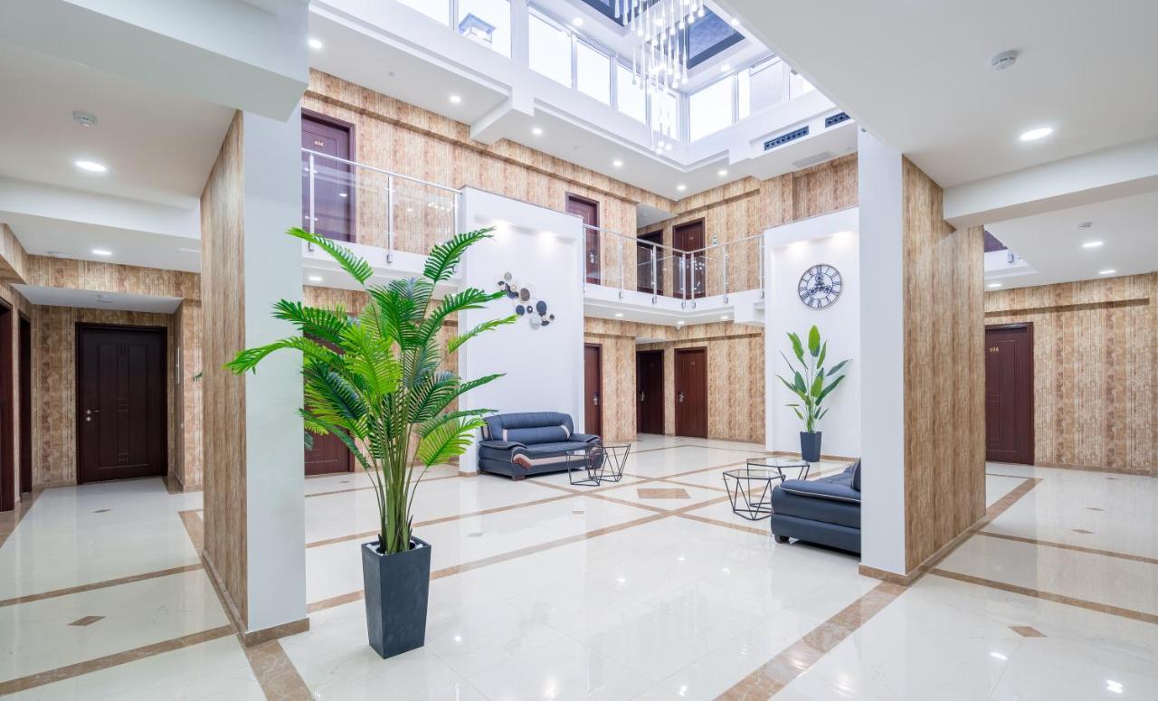 Aura Hotel Tbilissi Extérieur photo