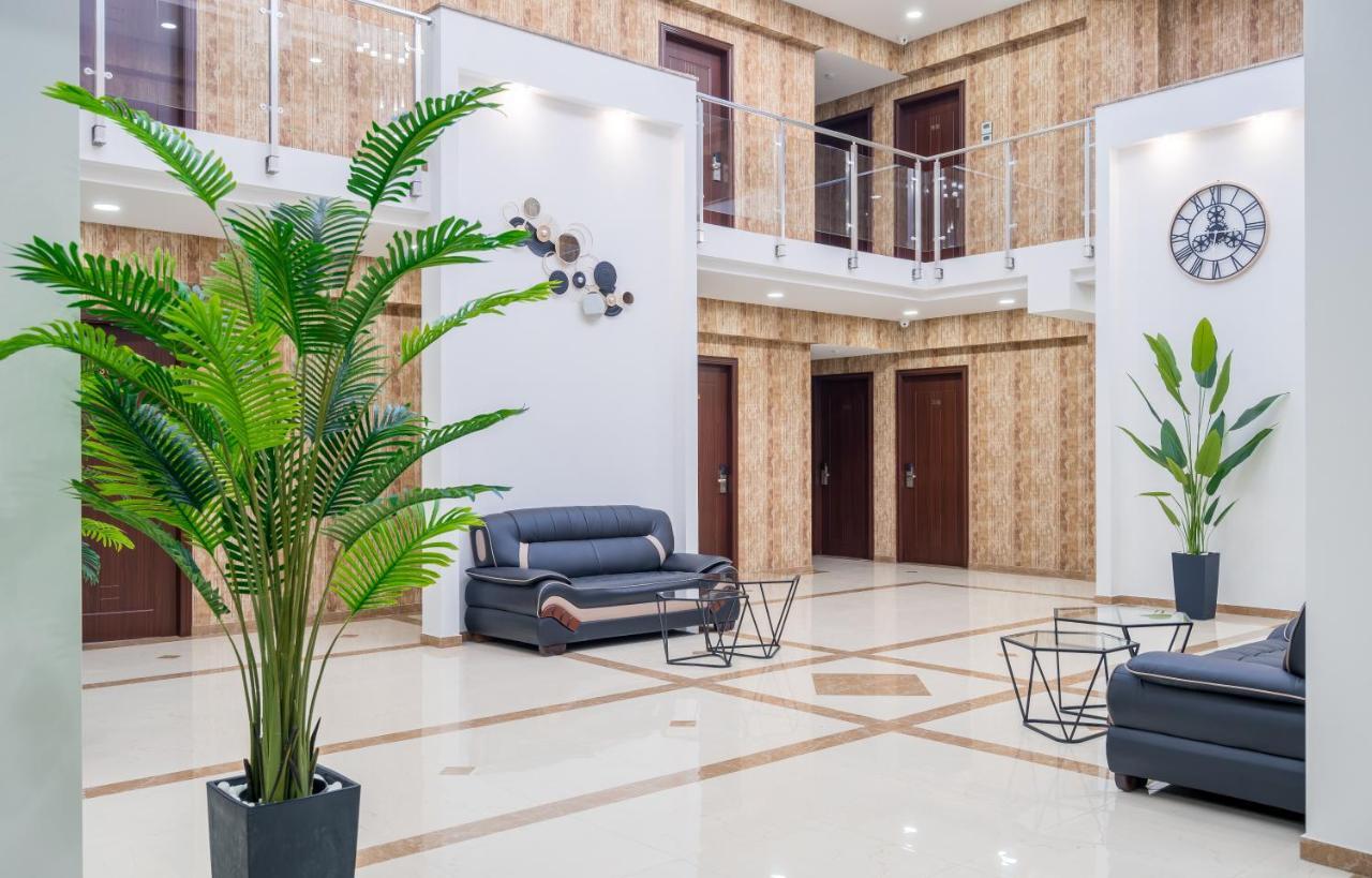 Aura Hotel Tbilissi Extérieur photo