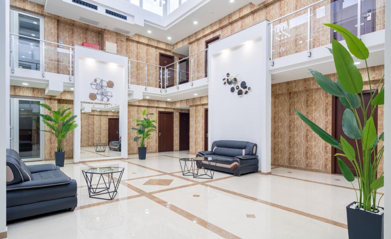 Aura Hotel Tbilissi Extérieur photo